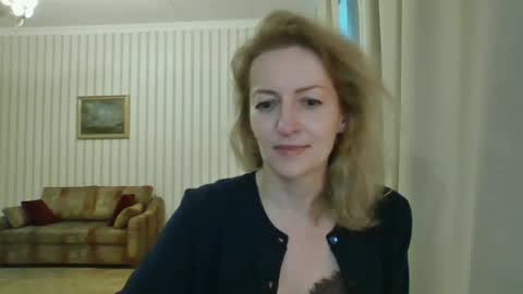 Snapshot of aeroliss chatting on 06/11/26, 06:28 aeroliss online show from 06/11/26, 06:28