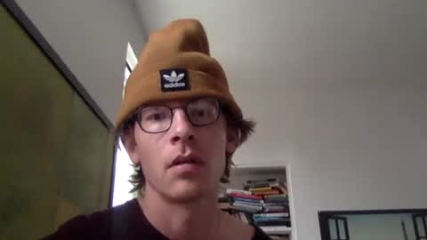 Snapshot of aestheticform chatting on 11/15/25, 05:31 aesthetic form online show from 11/15/25, 05:31