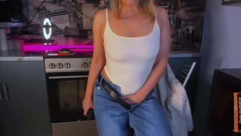 OneAfa online show from 11/13/25, 03:22