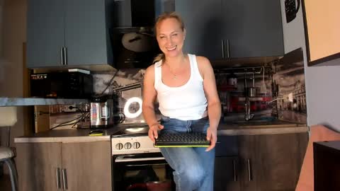 OneAfa online show from 04/01/26, 06:38