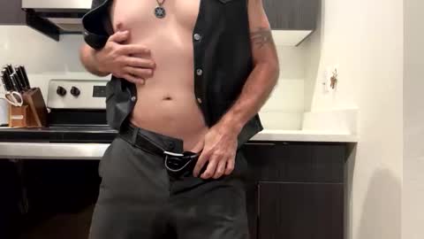 Snapshot of afeelyavag chatting on 09/30/25, 12:04 afeelyavag online show from 09/30/25, 12:04