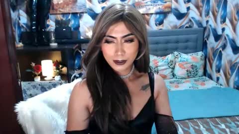 Snapshot of affairtoyourgoddesskhendra chatting on 10/15/25, 08:42 Dominant Goddess Contessa online show from 10/15/25, 08:42