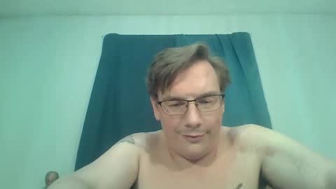 Snapshot of afreeman1 chatting on 10/19/25, 01:06 afreeman1 online show from 10/19/25, 01:06