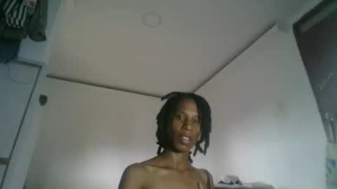 Snapshot of africadeluxe chatting on 03/03/25, 08:54 Africa online show from 03/03/25, 08:54