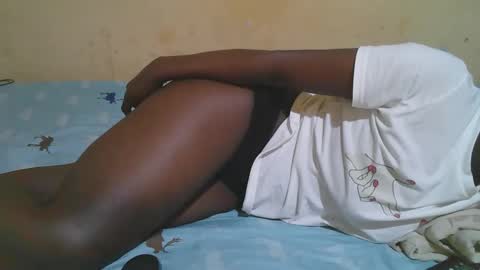 Snapshot of african_pussy2 chatting on 12/01/25, 06:29 african_pussy2 online show from 12/01/25, 06:29