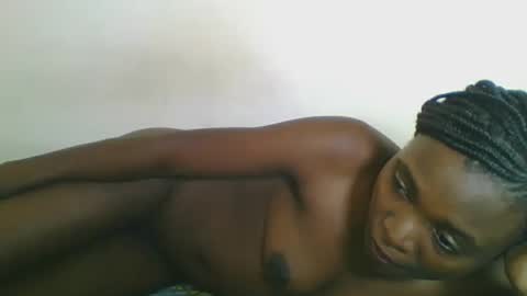 Yvonne online show from 04/19/26, 06:32