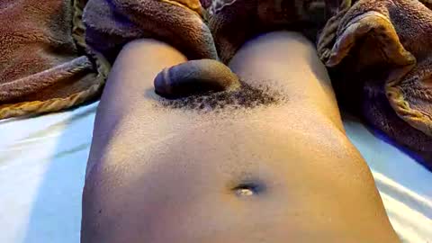 Snapshot of africangunman chatting on 11/16/25, 06:08 Gunman online show from 11/16/25, 06:08