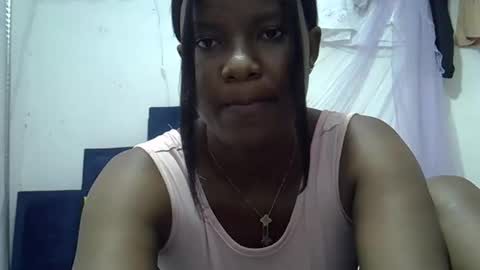 Snapshot of africanngirl chatting on 10/12/25, 07:07 africanngirl online show from 10/12/25, 07:07