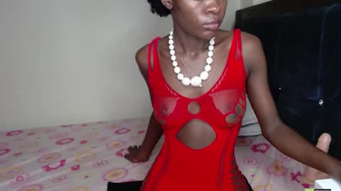 Snapshot of africas_booty842808 chatting on 10/05/25, 05:33 Mia online show from 10/05/25, 05:33