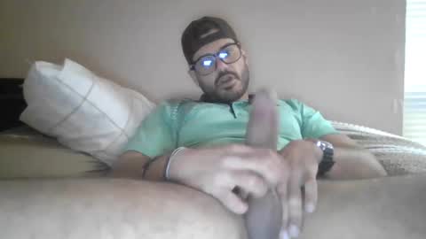 Snapshot of afrig91 chatting on 10/15/25, 09:37 Felix Alexander online show from 10/15/25, 09:37