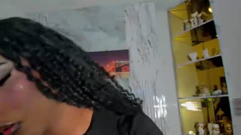 Snapshot of afrikan_diva chatting on 07/04/26, 04:40 afrikan_diva online show from 07/04/26, 04:40