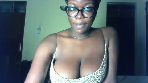 afrilola online show from 06/11/26, 08:18