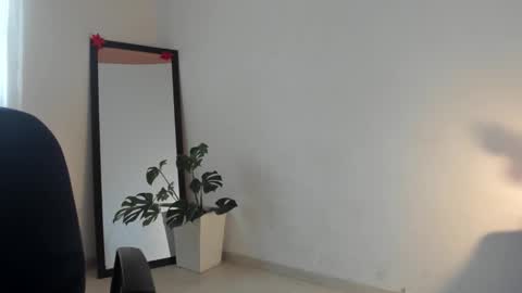 Lorena online show from 10/28/25, 02:53