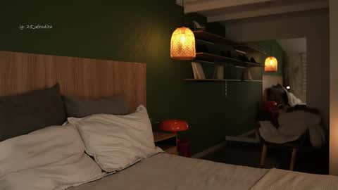 Emma online show from 11/16/25, 01:55