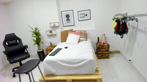 Afrodita online show from 12/04/24, 09:02