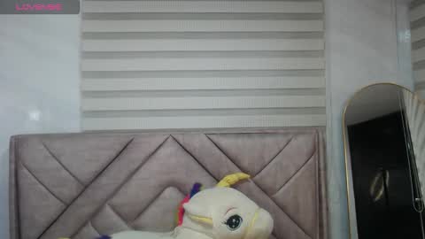 afrodita_wild_v online show from 11/14/25, 08:07