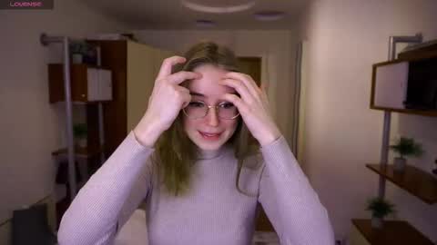 Kind sensual Emma fav pattern 2266 online show from 02/20/26, 03:25