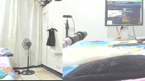 Snapshot of afroditacute16 chatting on 12/04/24, 02:42 afroditacute16 online show from 12/04/24, 02:42