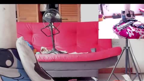 Snapshot of afroditacute16 chatting on 09/28/25, 06:35 afroditacute16 online show from 09/28/25, 06:35