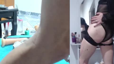 Snapshot of afroditacute16 chatting on 11/20/25, 08:52 afroditacute16 online show from 11/20/25, 08:52