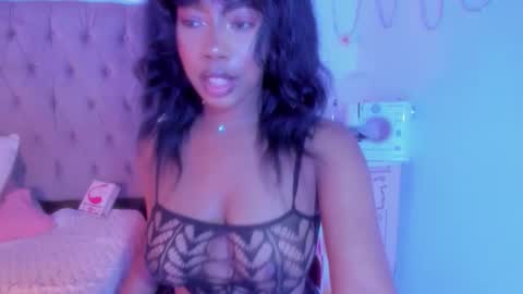 Snapshot of afrogoddes chatting on 10/12/25, 06:18 afrogoddes online show from 10/12/25, 06:18