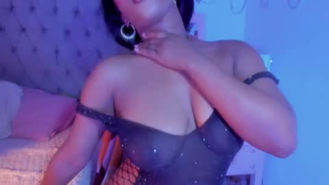 Snapshot of afrogoddes chatting on 10/18/25, 07:03 afrogoddes online show from 10/18/25, 07:03