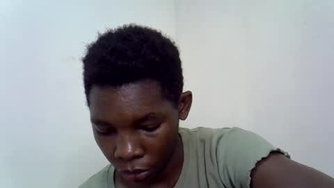 Snapshot of afronubians_ chatting on 01/25/25, 08:31 pink and josphen online show from 01/25/25, 08:31