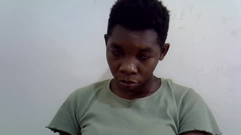 Snapshot of afronubians_ chatting on 01/26/25, 05:34 pink and josphen online show from 01/26/25, 05:34