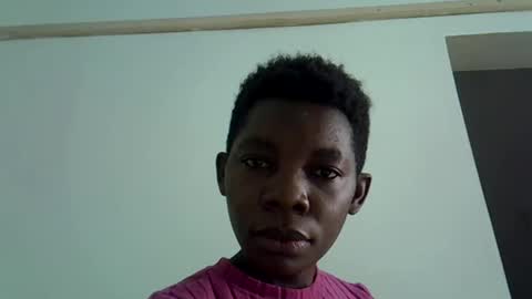 Snapshot of afronubians_ chatting on 01/28/25, 05:22 pink and josphen online show from 01/28/25, 05:22