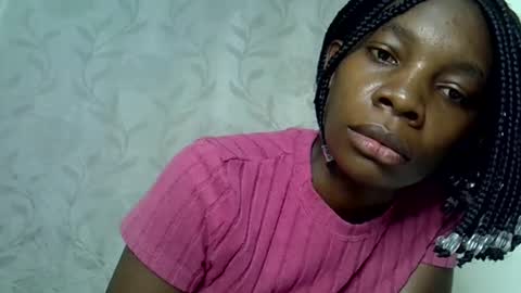 Snapshot of afronubians_ chatting on 01/28/25, 04:19 pink and josphen online show from 01/28/25, 04:19