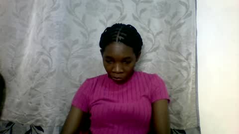 Snapshot of afronubians_ chatting on 01/31/25, 09:48 pink and josphen online show from 01/31/25, 09:48