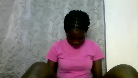 Snapshot of afronubians_ chatting on 02/02/25, 06:04 pink and josphen online show from 02/02/25, 06:04