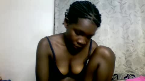 Snapshot of afronubians_ chatting on 02/02/25, 03:28 pink and josphen online show from 02/02/25, 03:28