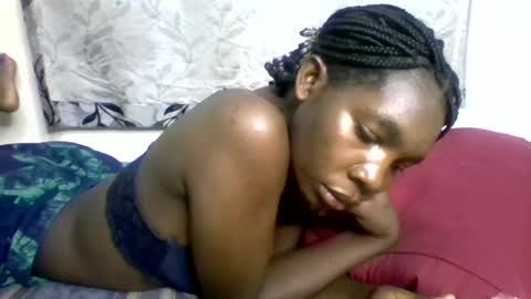 Snapshot of afronubians_ chatting on 02/02/25, 06:31 pink and josphen online show from 02/02/25, 06:31