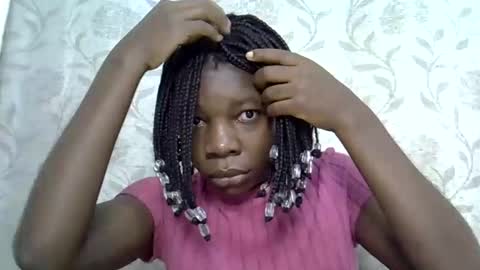 Snapshot of afronubians_ chatting on 02/18/25, 04:37 pink and josphen online show from 02/18/25, 04:37