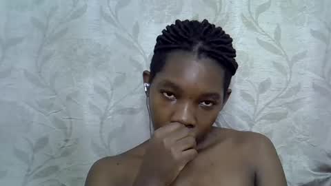 Snapshot of afronubians_ chatting on 02/24/25, 07:00 pink and josphen online show from 02/24/25, 07:00