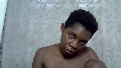 Snapshot of afronubians_ chatting on 03/03/25, 08:27 pink and josphen online show from 03/03/25, 08:27