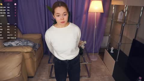 Lana  1800 - 0330 UTC   Mia 0700- 1630 UTC online show from 01/08/25, 08:06