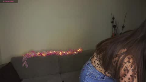 Lana  1800 - 0330 UTC   Mia 0700- 1630 UTC online show from 04/07/26, 06:14