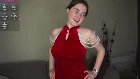 Lana  1800 - 0330 UTC   Mia 0700- 1630 UTC online show from 05/18/26, 06:41