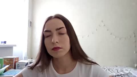 Lily online show from 07/07/26, 11:25
