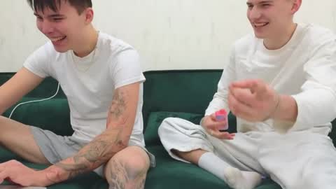 Mark online show from 04/06/26, 12:50