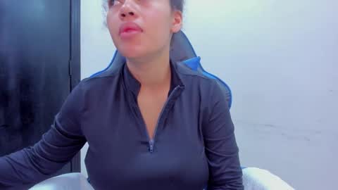 A G A T A  online show from 04/11/26, 12:31