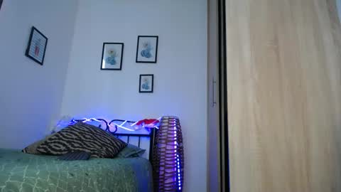 DIANA  online show from 12/18/24, 05:52