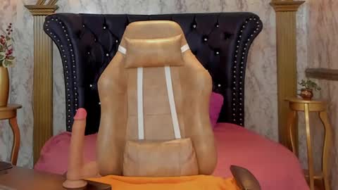 Snapshot of agata_jade chatting on 04/25/26, 01:41 Agata online show from 04/25/26, 01:41