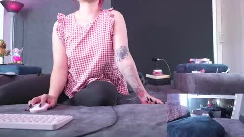 Snapshot of agatacollinsss chatting on 03/07/25, 09:51 Agata Collinss online show from 03/07/25, 09:51