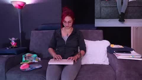 Snapshot of agatacollinsss chatting on 09/16/25, 04:35 Agata Collinss online show from 09/16/25, 04:35