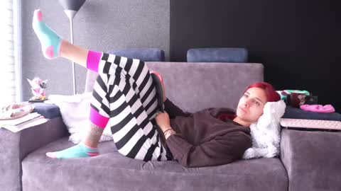 Snapshot of agatacollinsss chatting on 09/20/25, 02:07 Agata Collinss online show from 09/20/25, 02:07