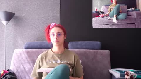 Snapshot of agatacollinsss chatting on 10/04/25, 02:15 Agata Collinss online show from 10/04/25, 02:15