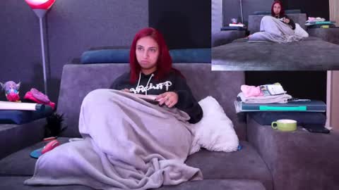 Snapshot of agatacollinsss chatting on 10/09/25, 12:41 Agata Collinss online show from 10/09/25, 12:41